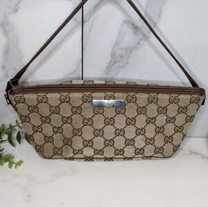 Vintage Gucci Boat Bag Pochette shoulder bag